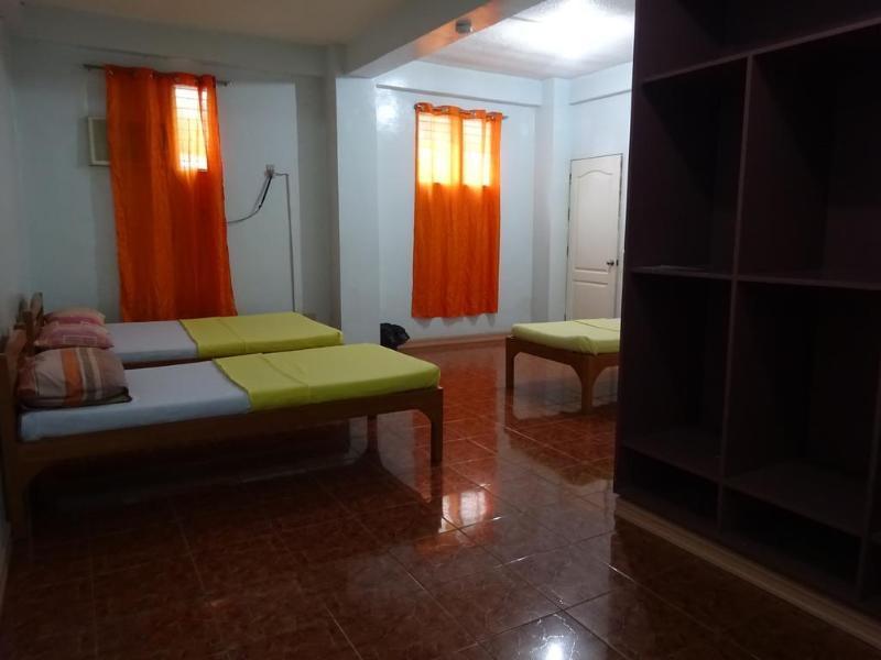 Pe'Re Aristo Guesthouse Mandaue City Exterior photo