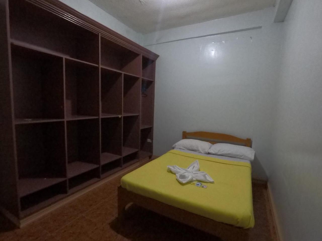 Pe'Re Aristo Guesthouse Mandaue City Exterior photo