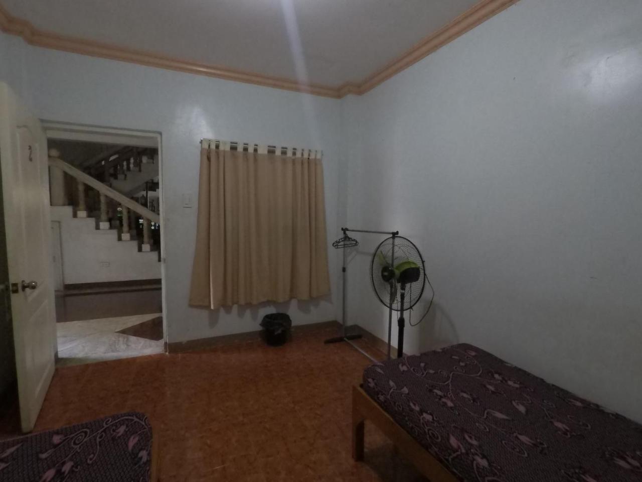 Pe'Re Aristo Guesthouse Mandaue City Exterior photo